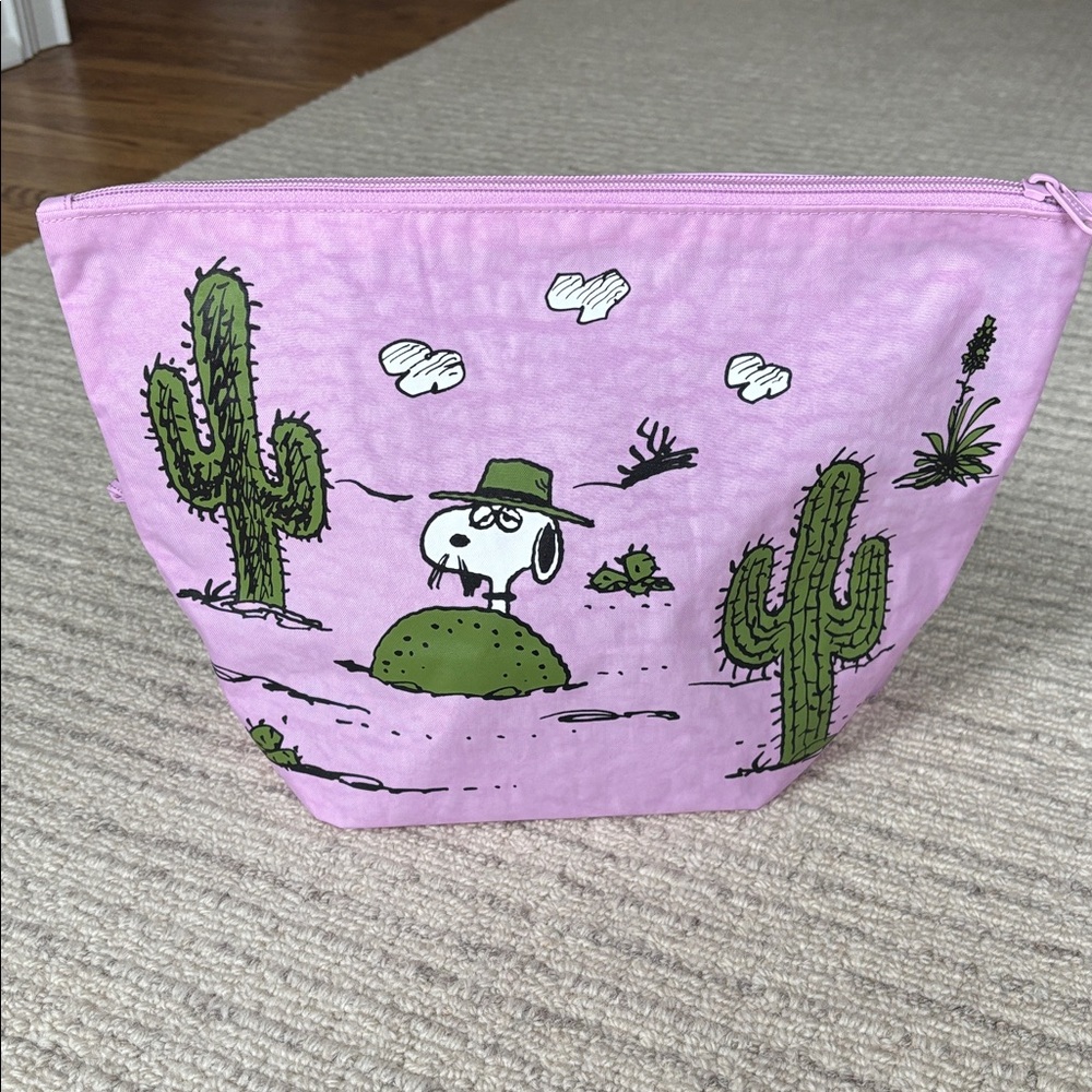 Baggu Peanuts Snoopy Large Go Pouch NWOT